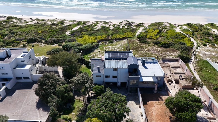 4 Bedroom Property for Sale in Struisbaai Western Cape